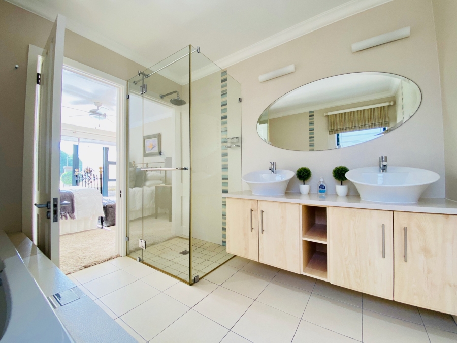 3 Bedroom Property for Sale in Country Club Western Cape